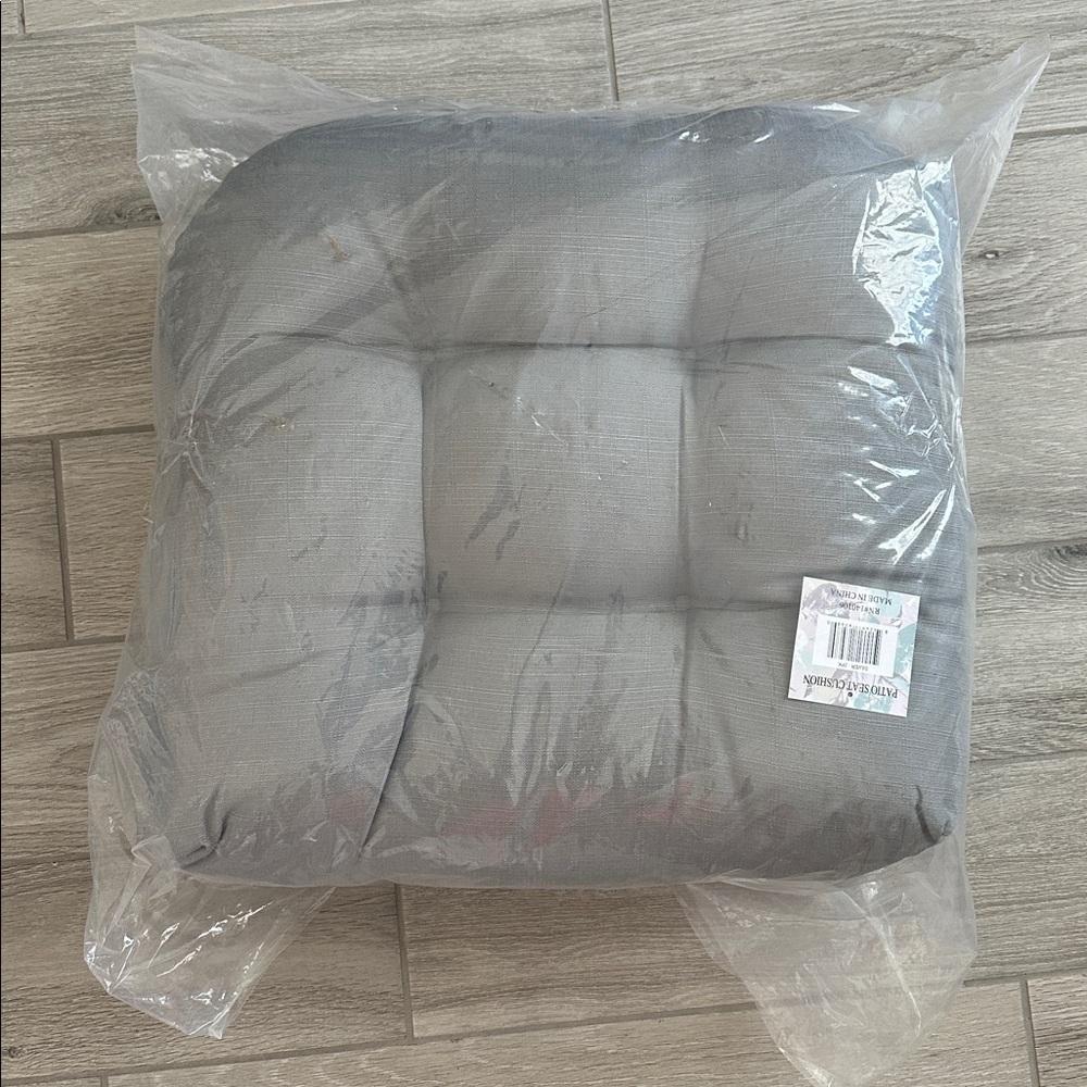 Patio Seat Cushion (2 Count) - Brand new, still in the package!